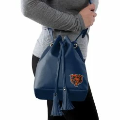 FOCO Chicago Bears Cinch Purse 7 FOCO Chicago Bears Cinch Purse -Fanatics DSCO1140610142 1320 ALT2